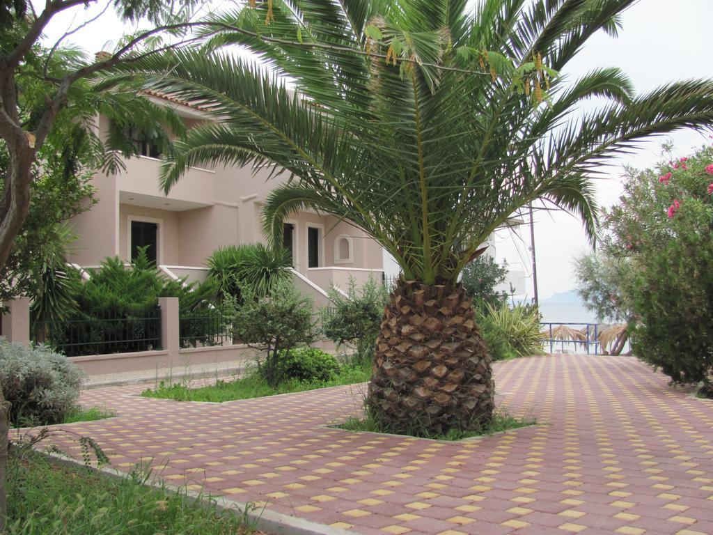 Lakonia Bay Apartments Archangelos  Eksteriør bilde