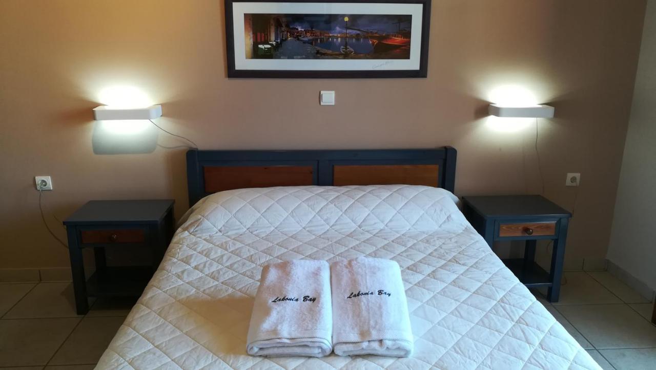Lakonia Bay Apartments Archangelos  Eksteriør bilde
