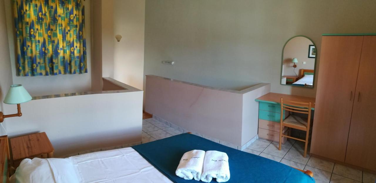 Lakonia Bay Apartments Archangelos  Eksteriør bilde