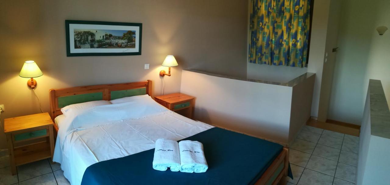 Lakonia Bay Apartments Archangelos  Eksteriør bilde