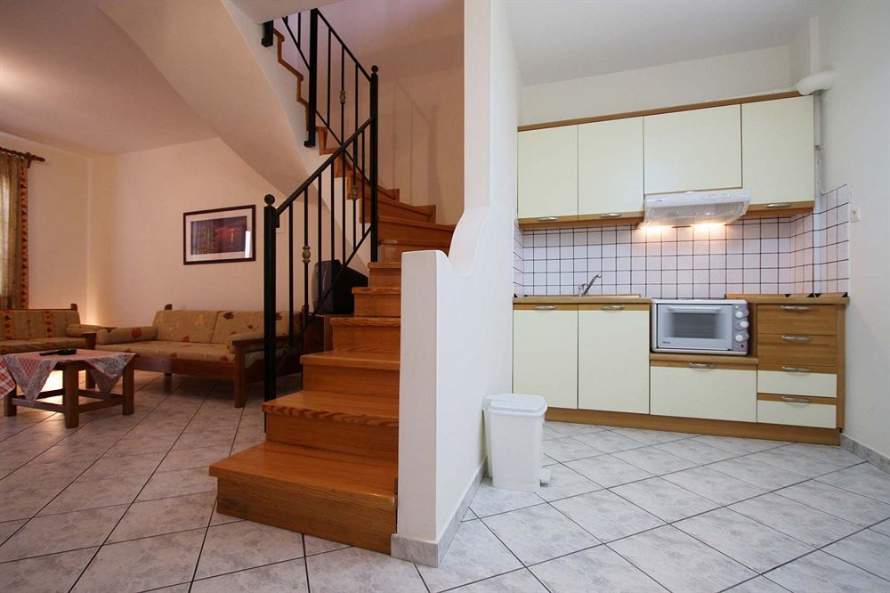 Lakonia Bay Apartments Archangelos  Eksteriør bilde