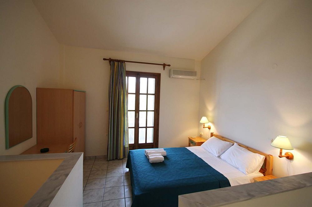 Lakonia Bay Apartments Archangelos  Eksteriør bilde