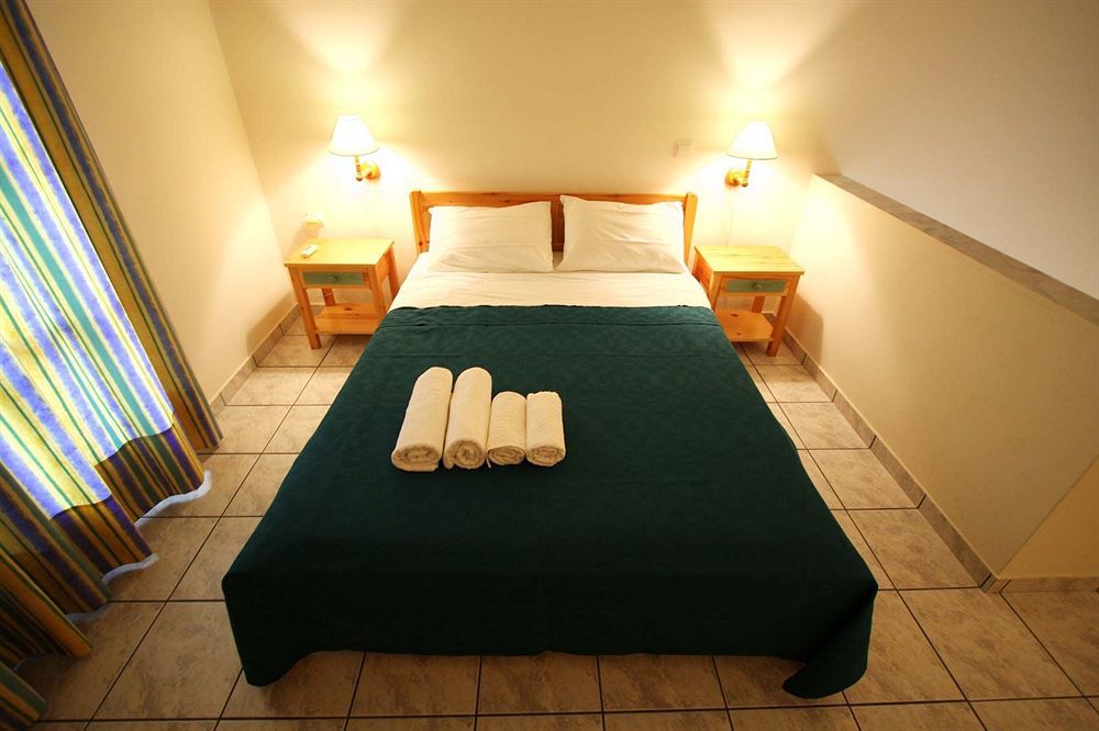 Lakonia Bay Apartments Archangelos  Eksteriør bilde